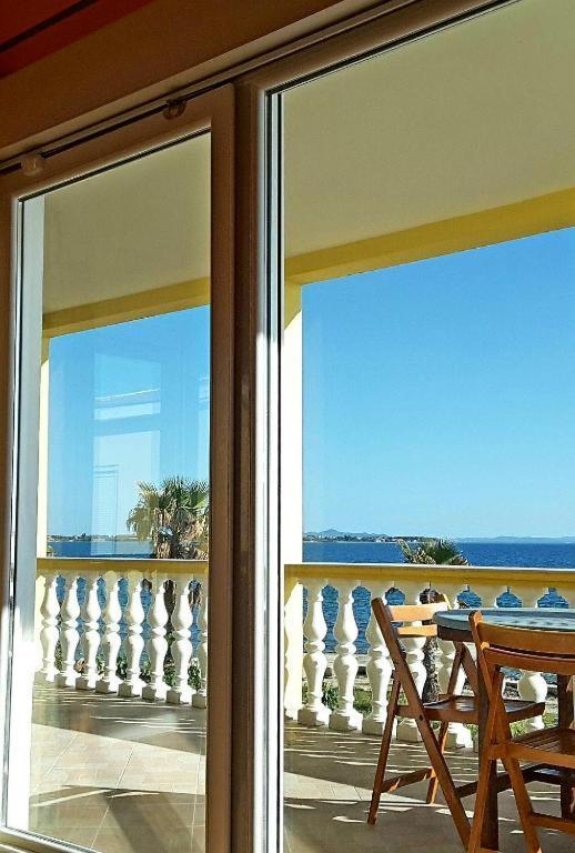 Deby Beach House Vir Exteriér fotografie
