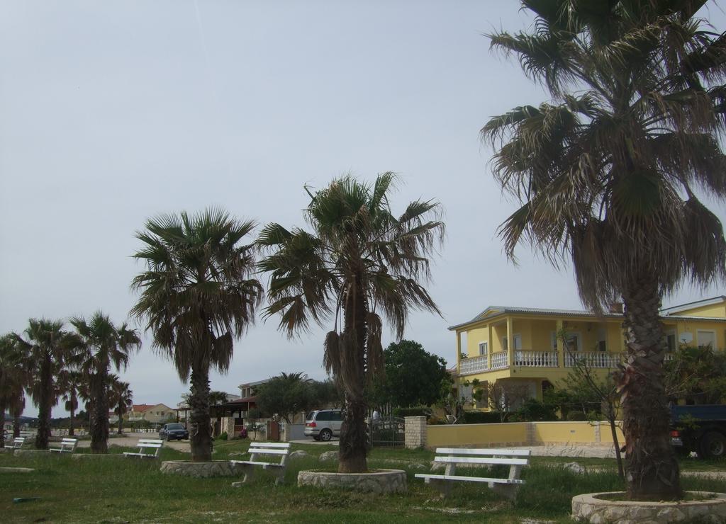 Deby Beach House Vir Exteriér fotografie